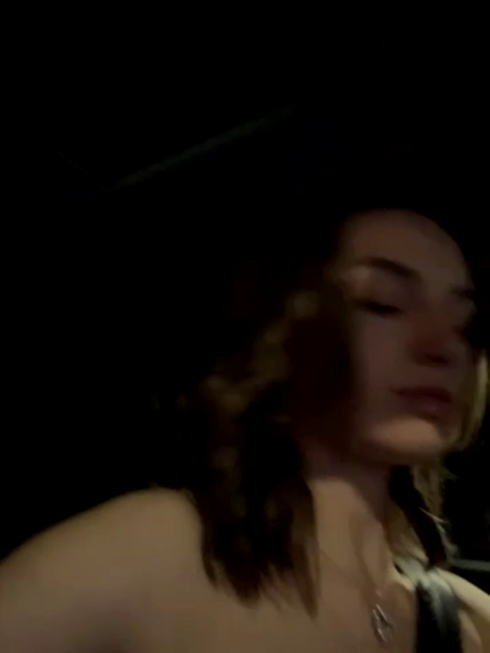 -AngelAri-
