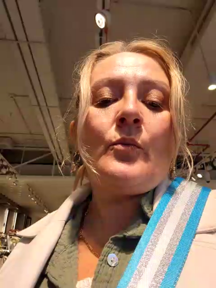 lady_charlyne