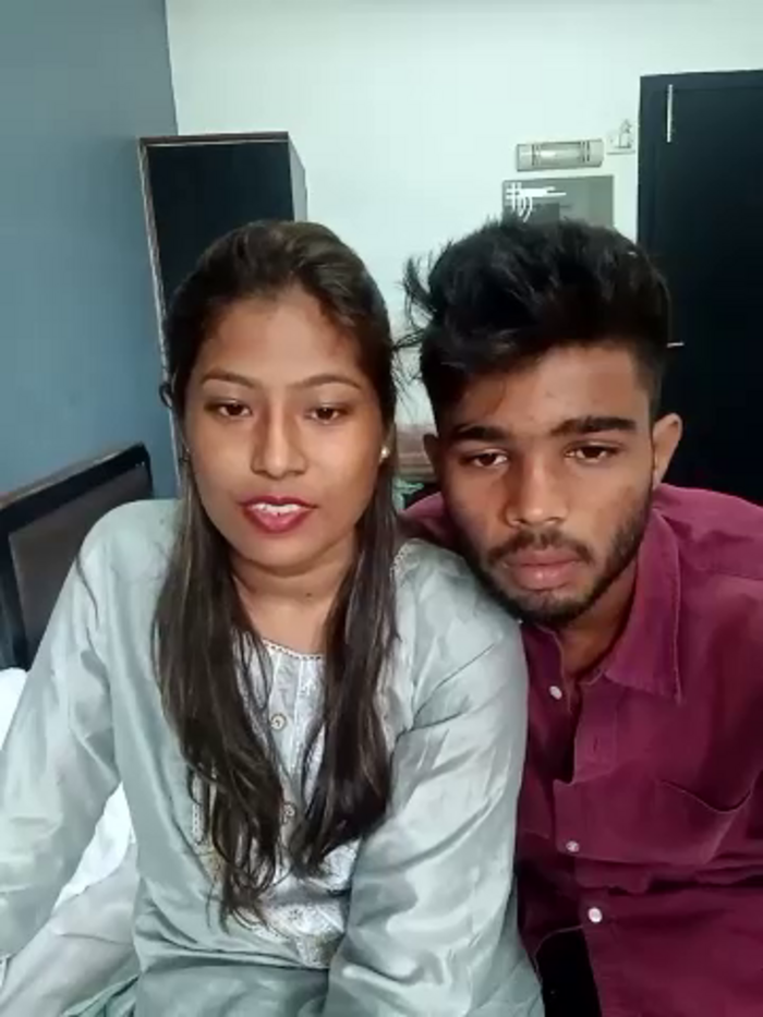 smiley_couple