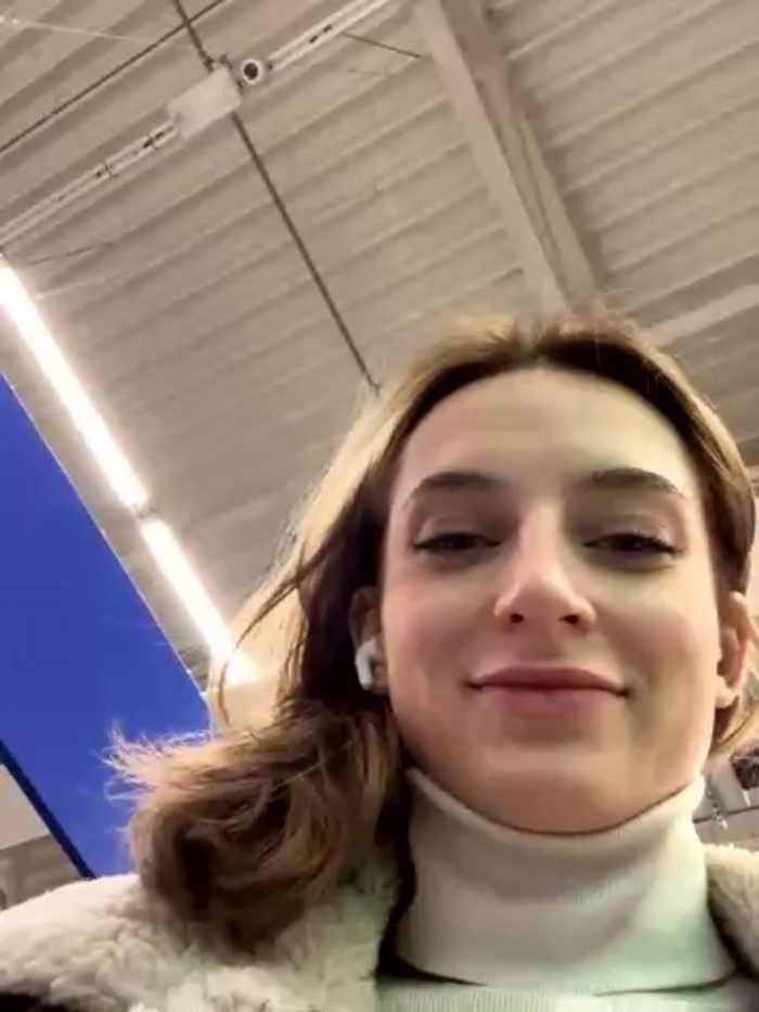 -AngelAri-