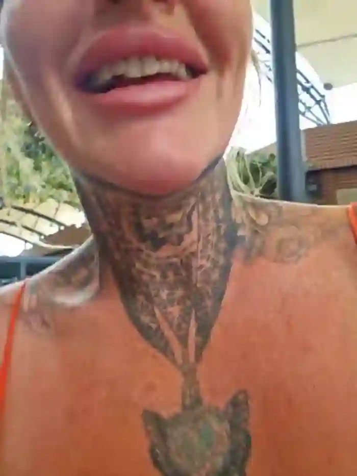 2024/10/10/stripchat-yourmommyblair-13-16-25