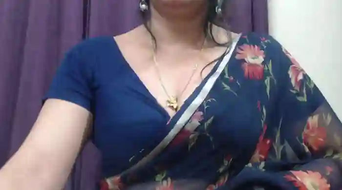 2024/10/10/stripchat-desi-maisa130-19-47-02