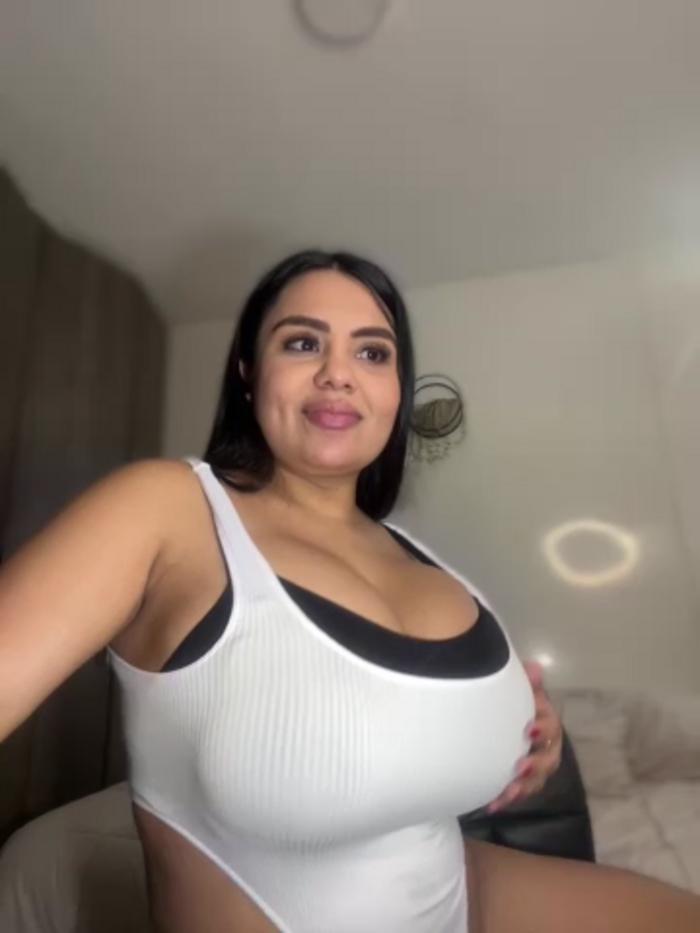 valeria2019hot