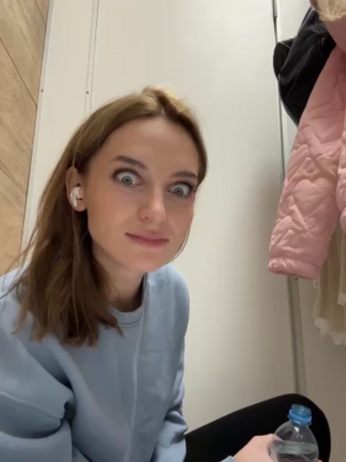 -AngelAri-