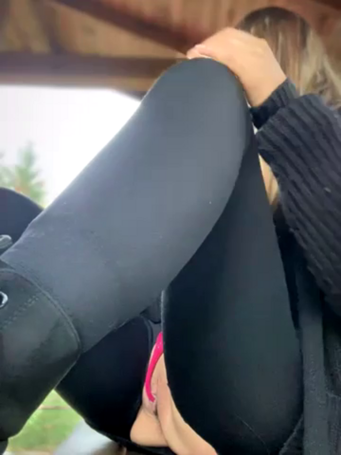 Risky_girl23