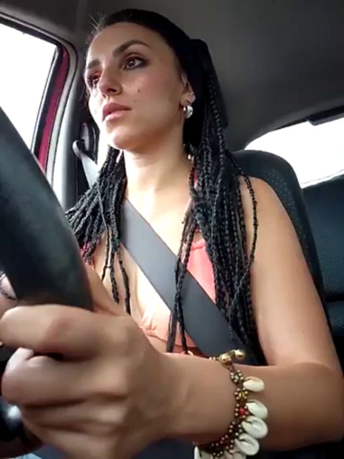 Izabella_Bella