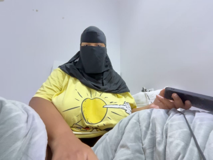 Submissive_Arab