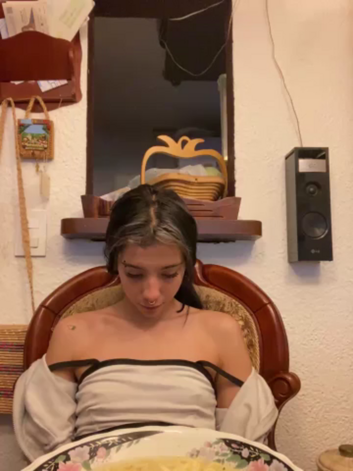 MIA_CUUTE-