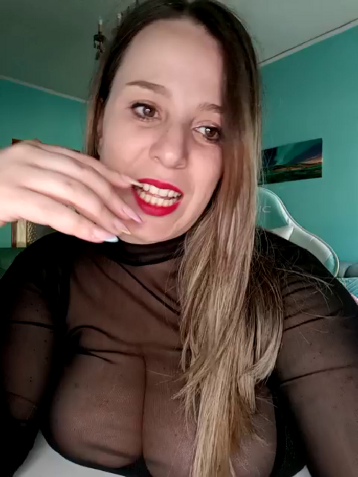 Emma96_hot
