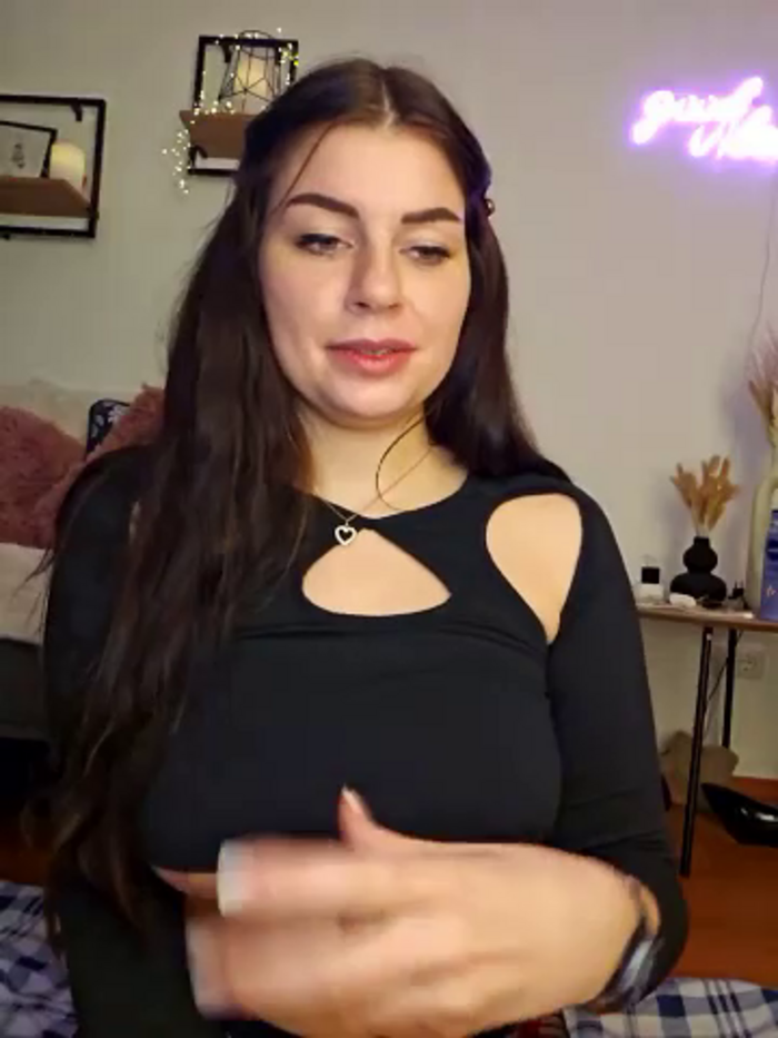 EllyNora