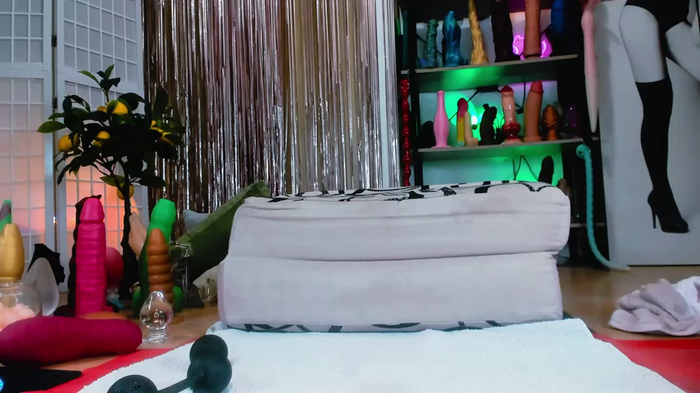 Anal_Queen_Mona