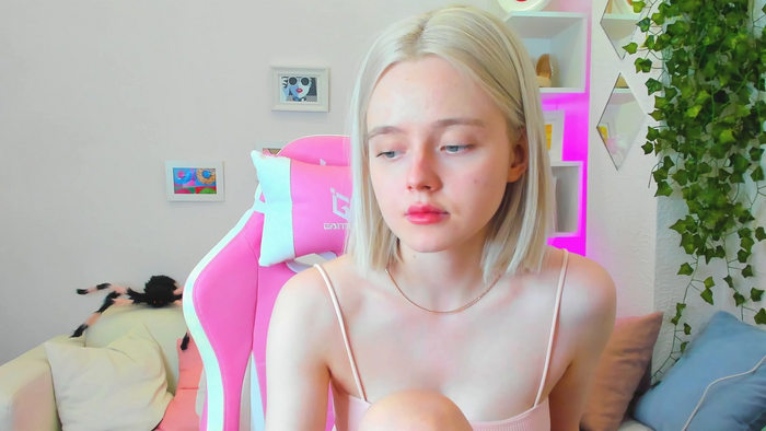 Lola_Blondy