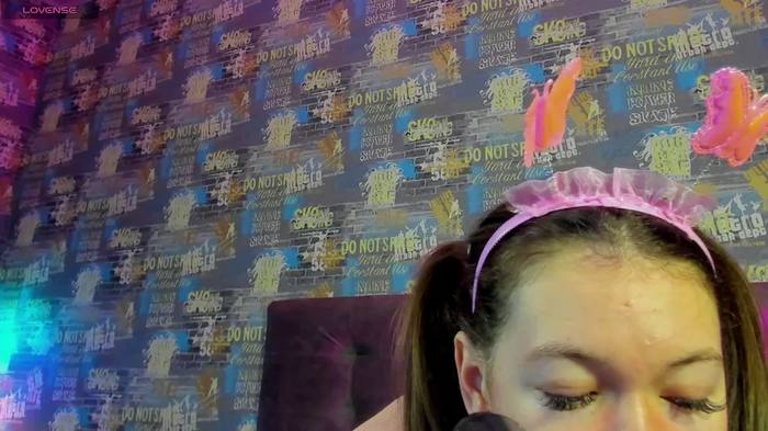 Nicole_Charm