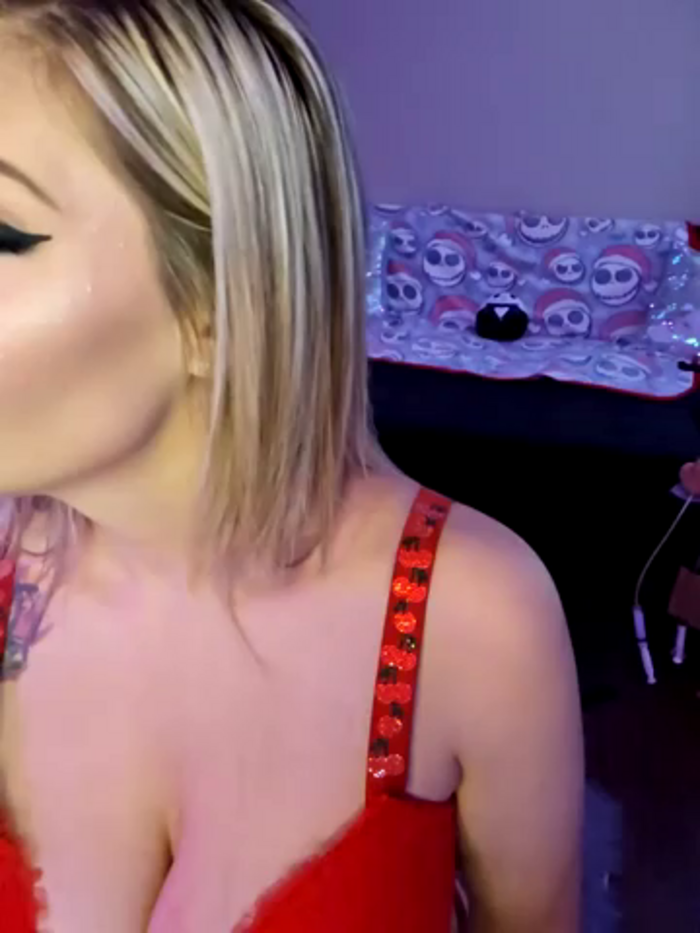 ellieconradxo