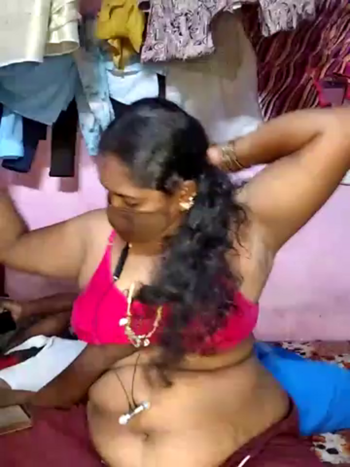 tamilvillagecouple1