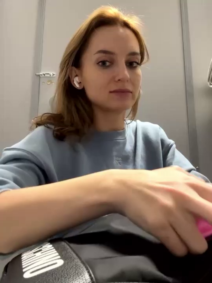 -AngelAri-