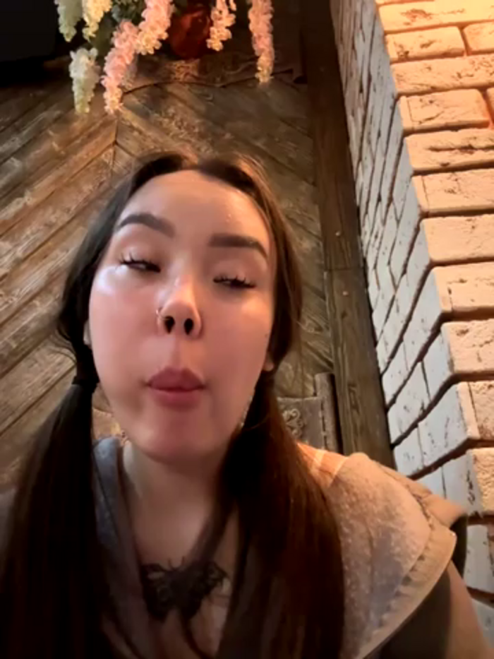 Asian_Asami