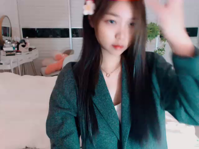 -Lucky_Girl