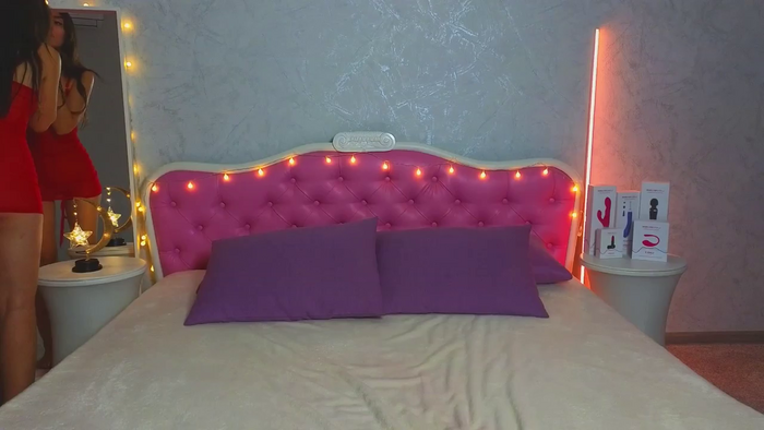 Ariana_Petite
