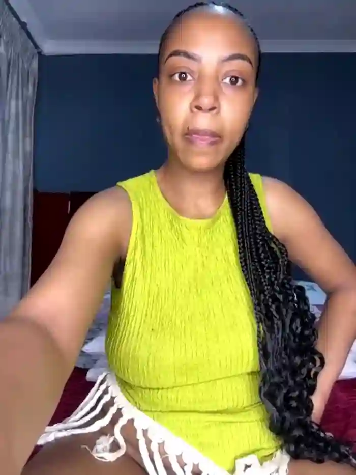 2024/10/16/stripchat-tamia_98-00-20-02