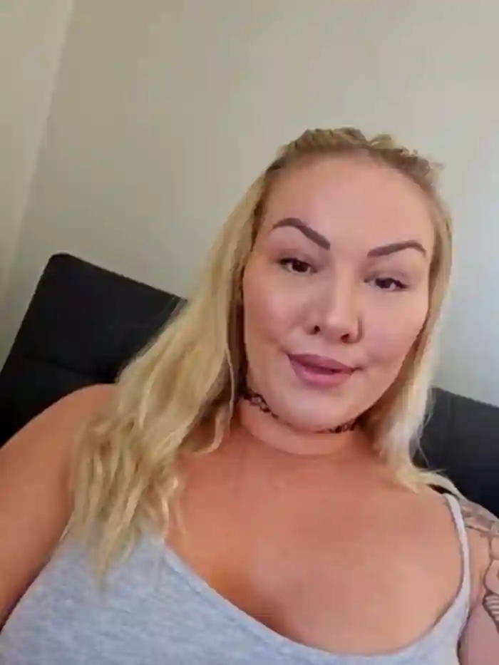 2024/10/17/stripchat-nastymilf_-09-02-49