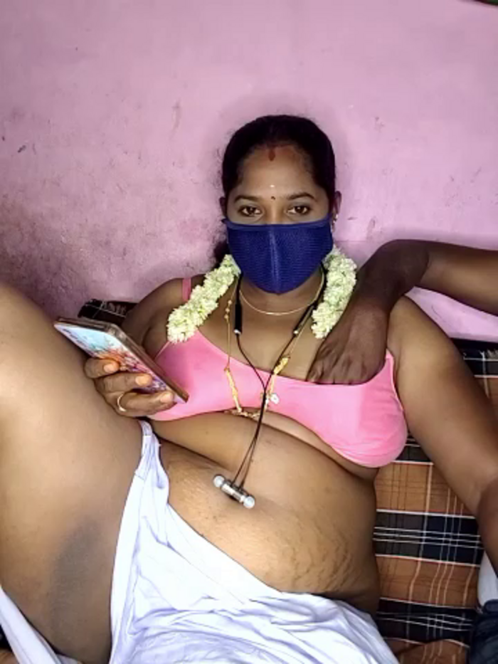tamilvillagecouple1