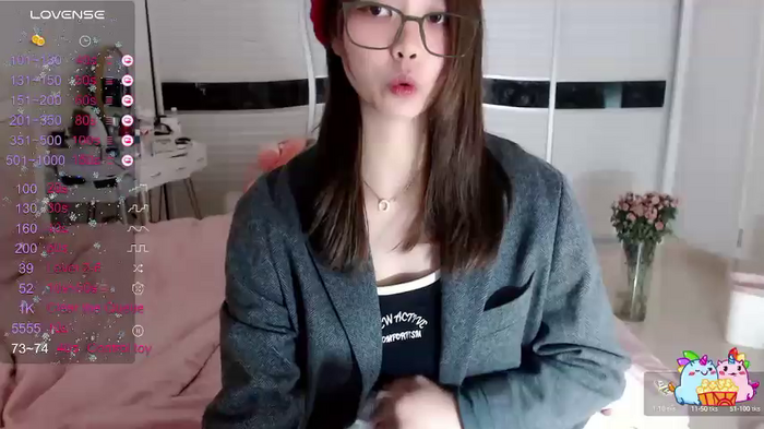-Lucky_Girl