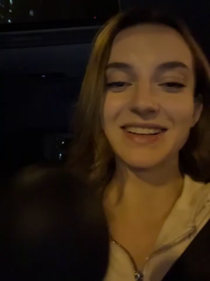 -AngelAri-
