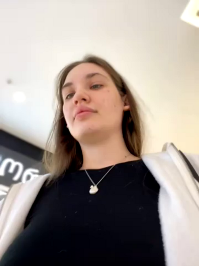 Holly_Molii