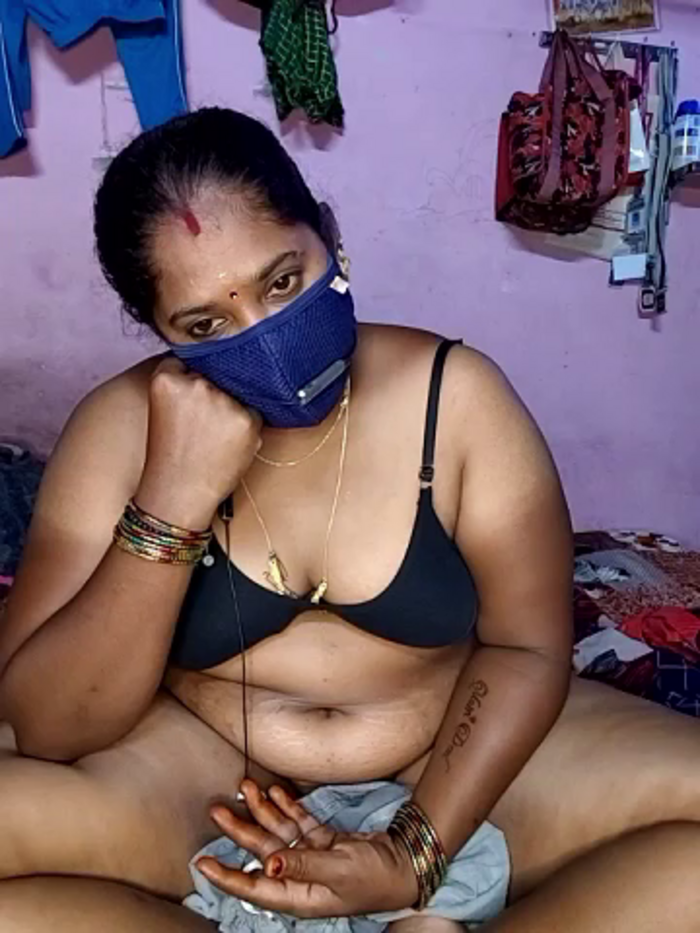 tamilvillagecouple1
