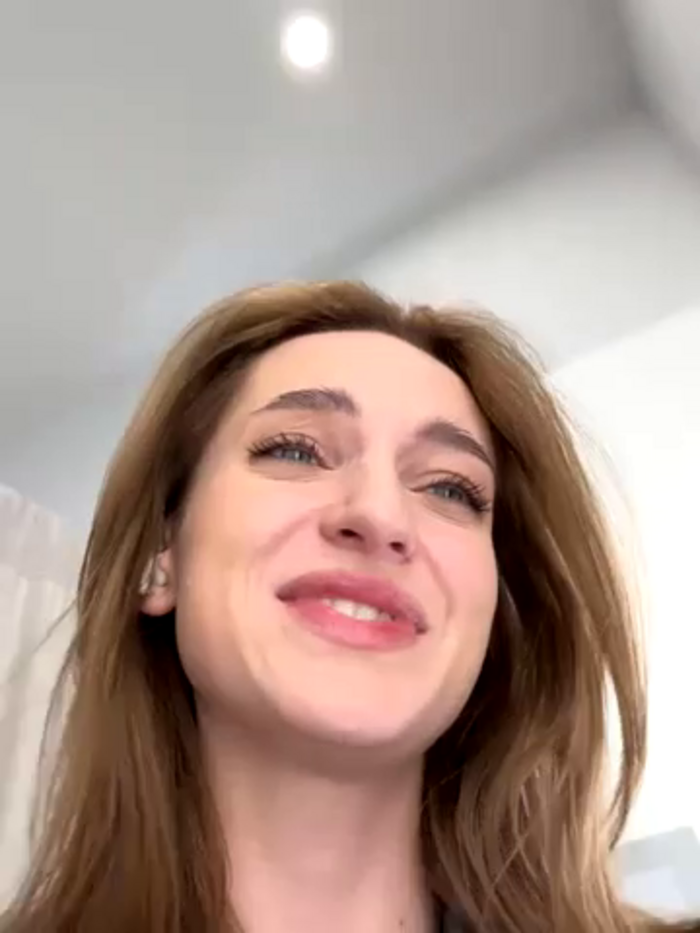 -AngelAri-