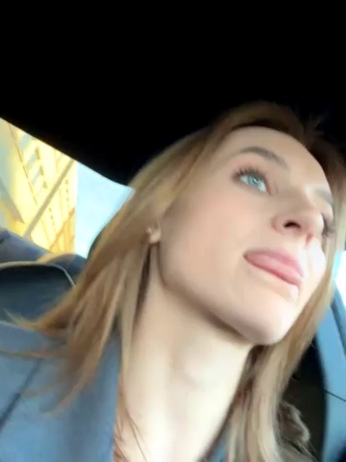-AngelAri-