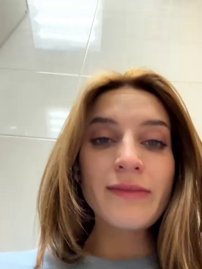 -AngelAri-