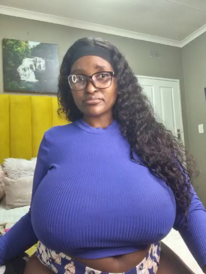 Bustygoddess32