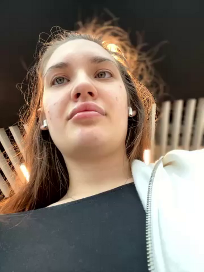 Holly_Molii