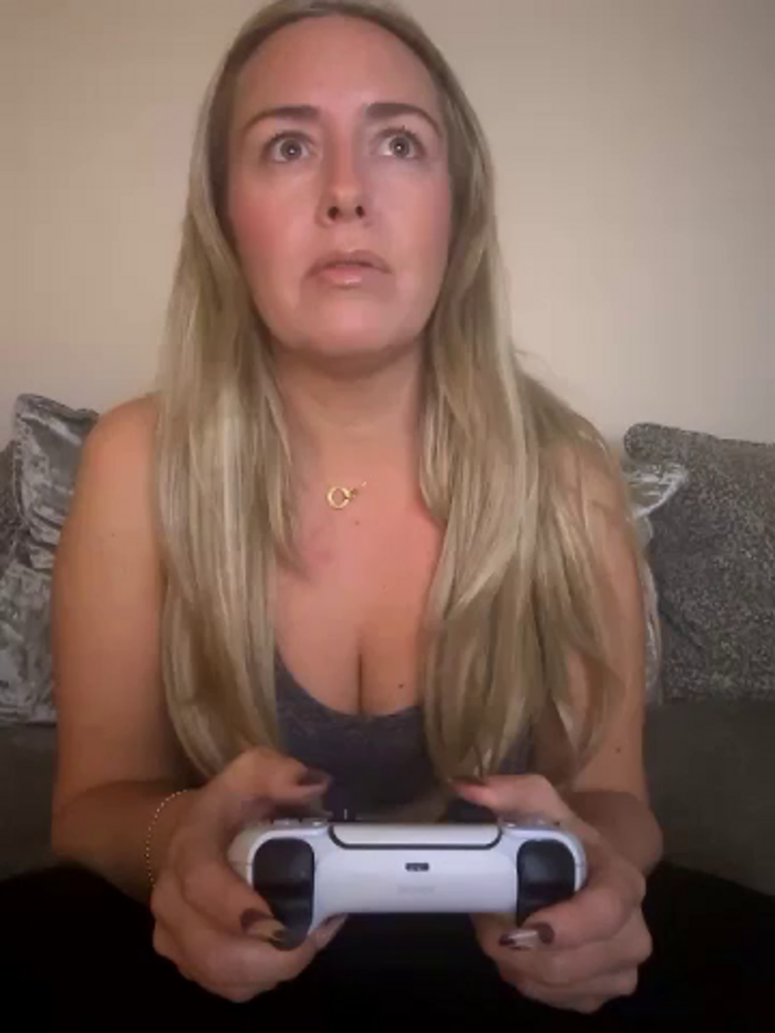 LucyNextDoor_X