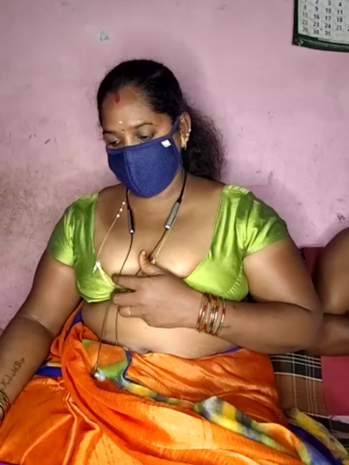 tamilvillagecouple1