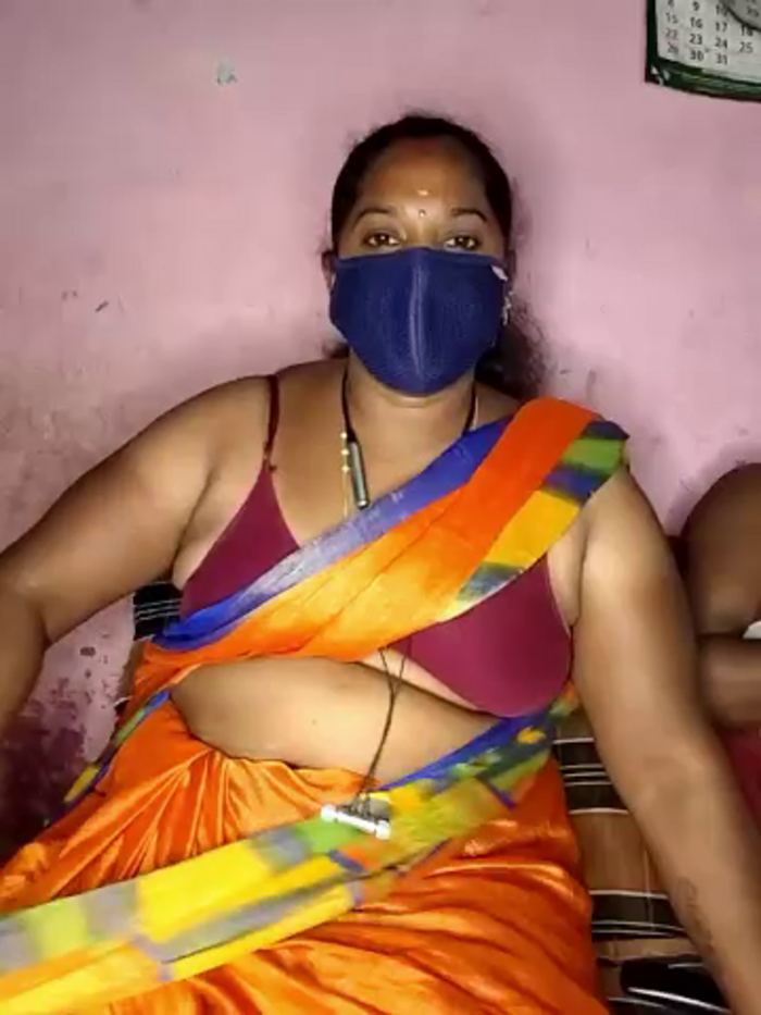 tamilvillagecouple1