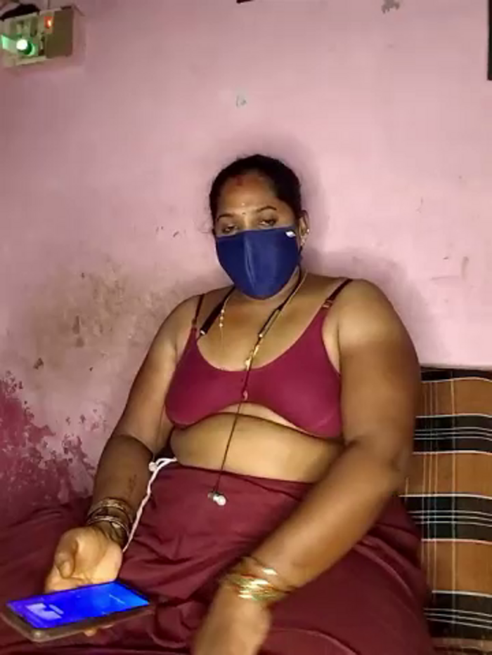 tamilvillagecouple1