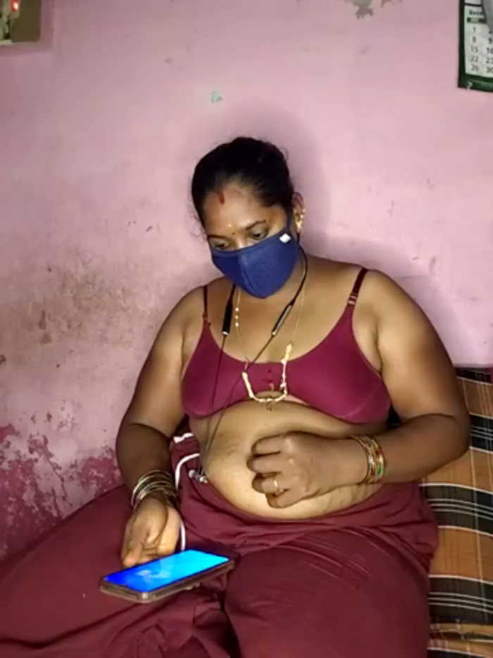 tamilvillagecouple1