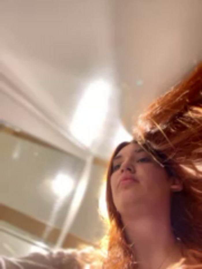Holly_Molii