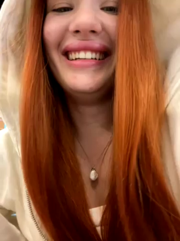 Holly_Molii
