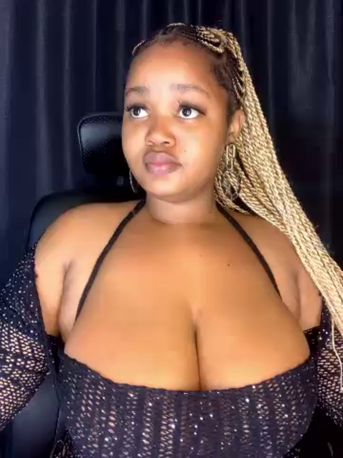 Nikki_Hearts