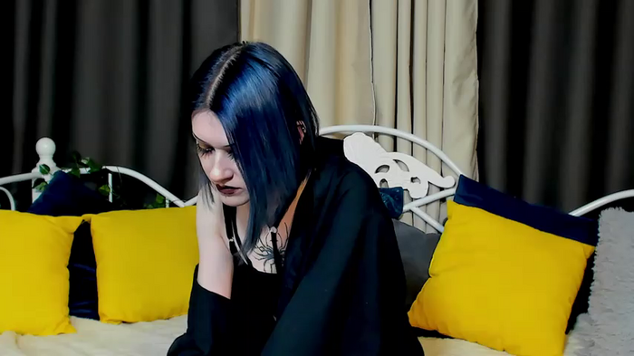 Zara__blue