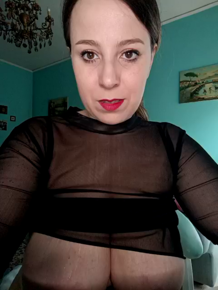 Emma96_hot