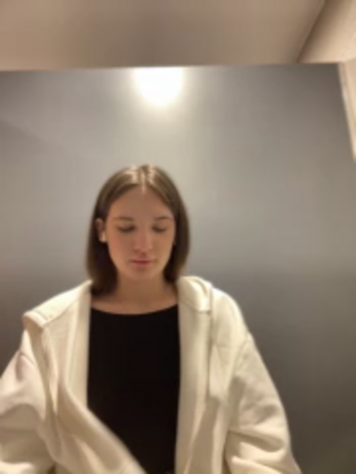 Holly_Molii