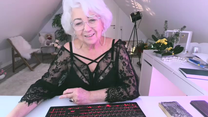 LovelyHelena