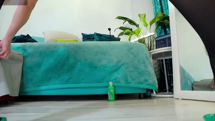 Madam_Evi