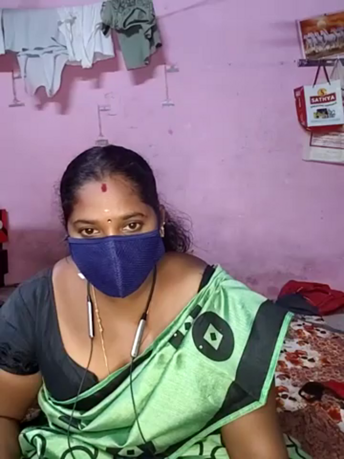 tamilvillagecouple1