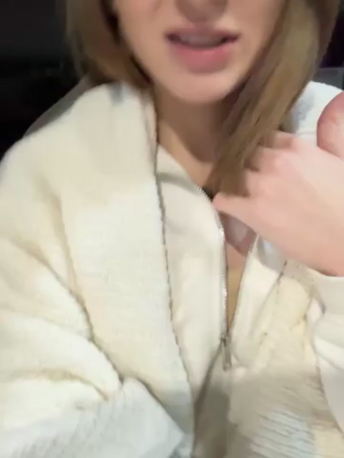 -AngelAri-